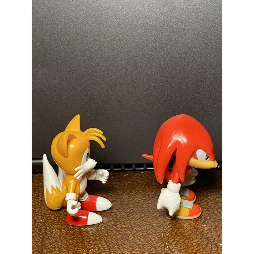 Sega TOMY Sonic The Hedgehog loose Action Figures Knuckles & Tails 2